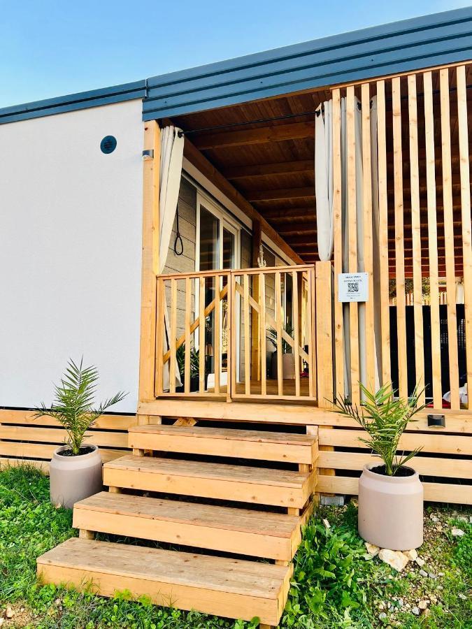 Villa Family Grand De Luxe Mobilhome سيلتسي المظهر الخارجي الصورة