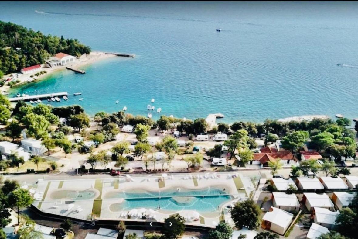 Villa Family Grand De Luxe Mobilhome سيلتسي المظهر الخارجي الصورة