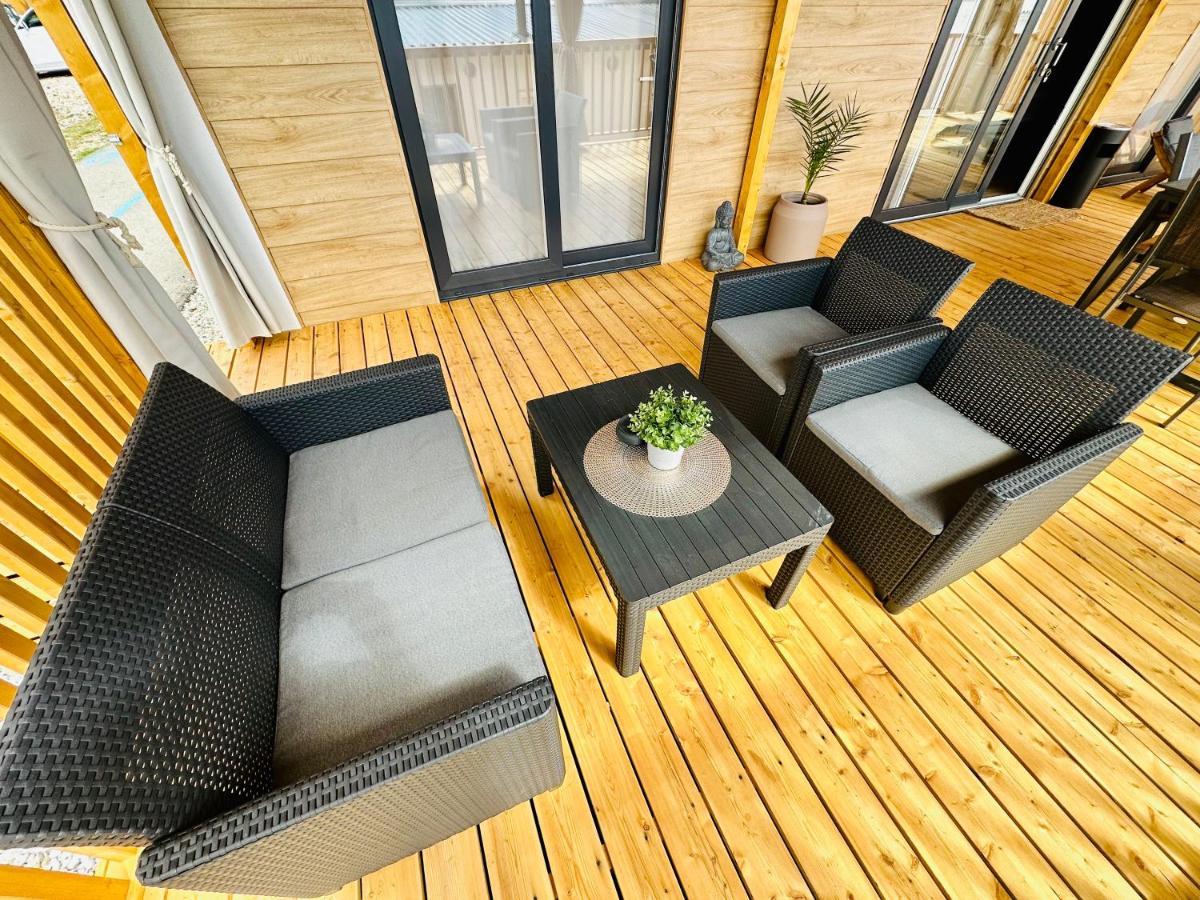 Villa Family Grand De Luxe Mobilhome سيلتسي المظهر الخارجي الصورة