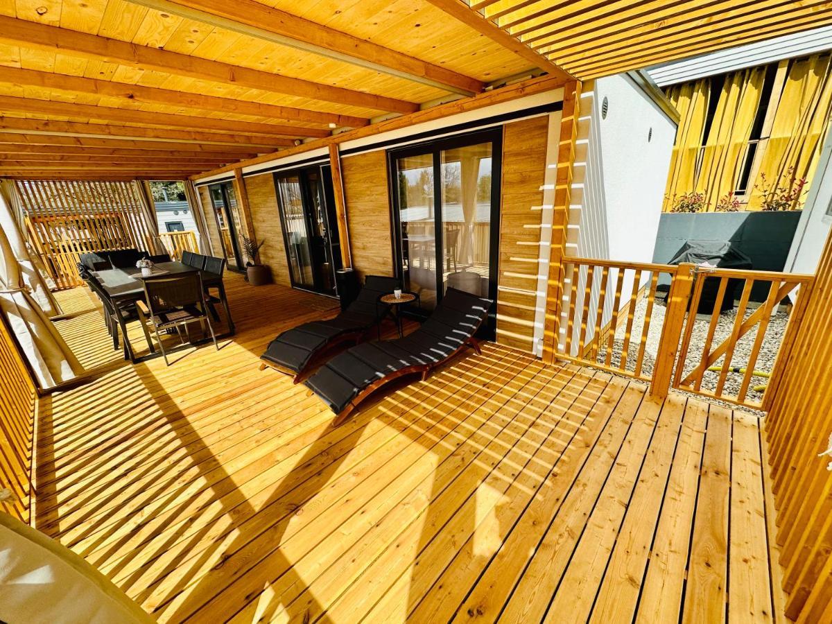 Villa Family Grand De Luxe Mobilhome سيلتسي المظهر الخارجي الصورة